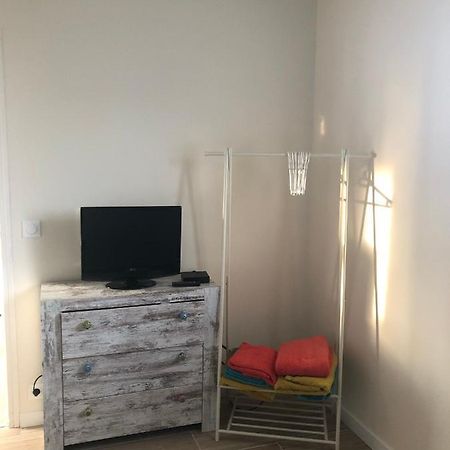 Gite Independant 1 Chambre Prignac-et-Marcamps エクステリア 写真